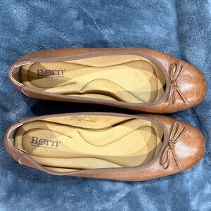 BORN Ballet Slippers in a Caramel color in size 8.5